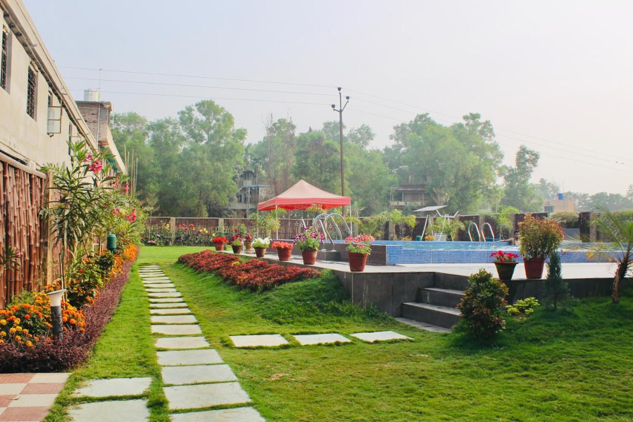 The Cristallo Resort Shanti Niketan Exterior photo